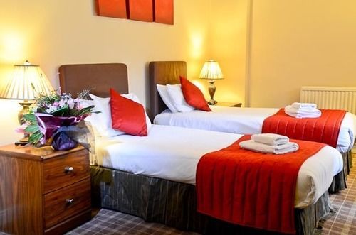Waterside Hotel 3*